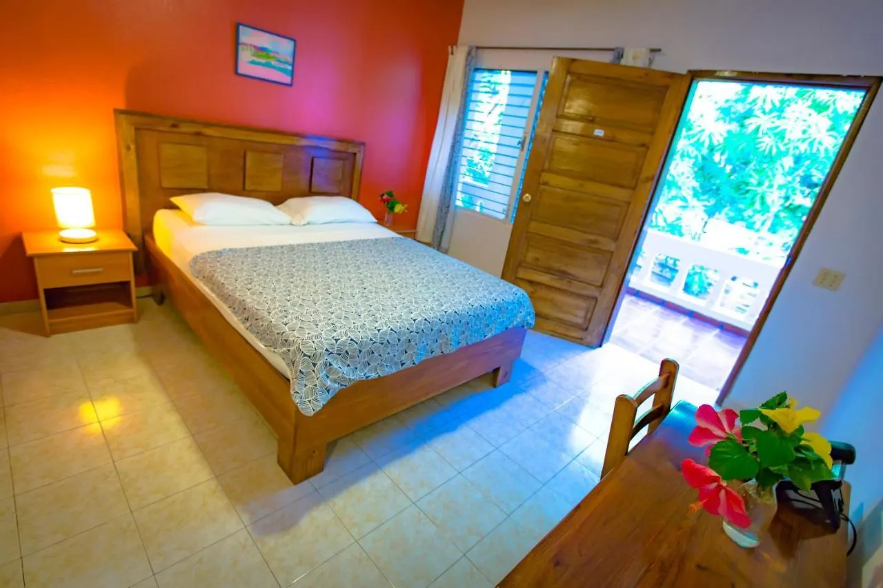 Hotel Restaurant Cyvadier Plage Jacmel