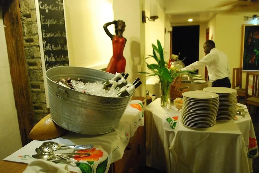 Hotel Restaurant Cyvadier Plage Jacmel