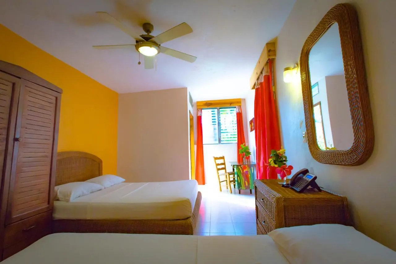 Hotel Restaurant Cyvadier Plage Jacmel
